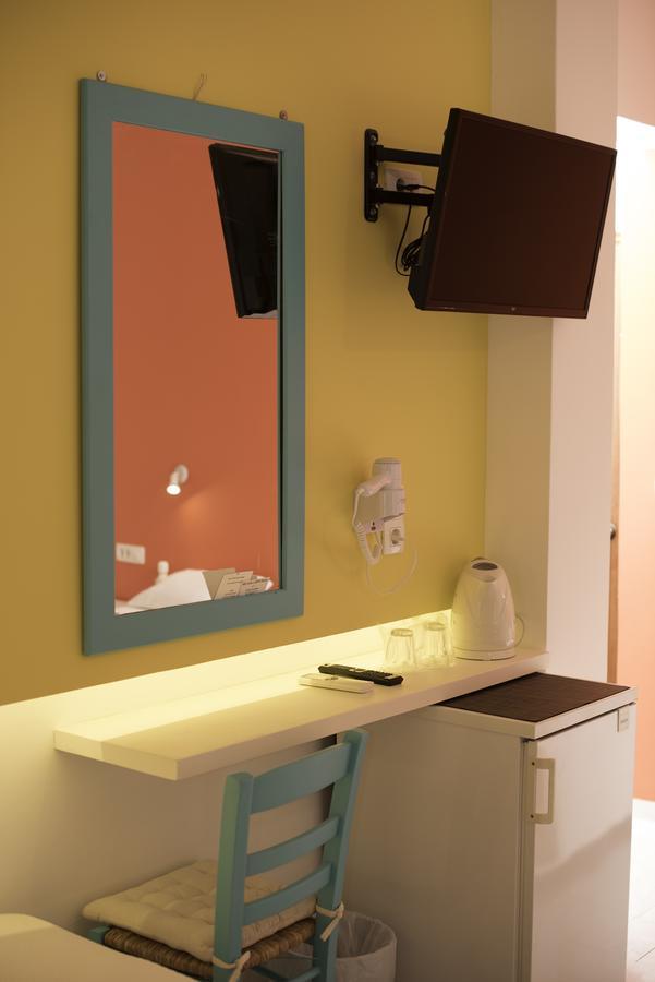 Niki Rooms Palaiochora Exterior photo