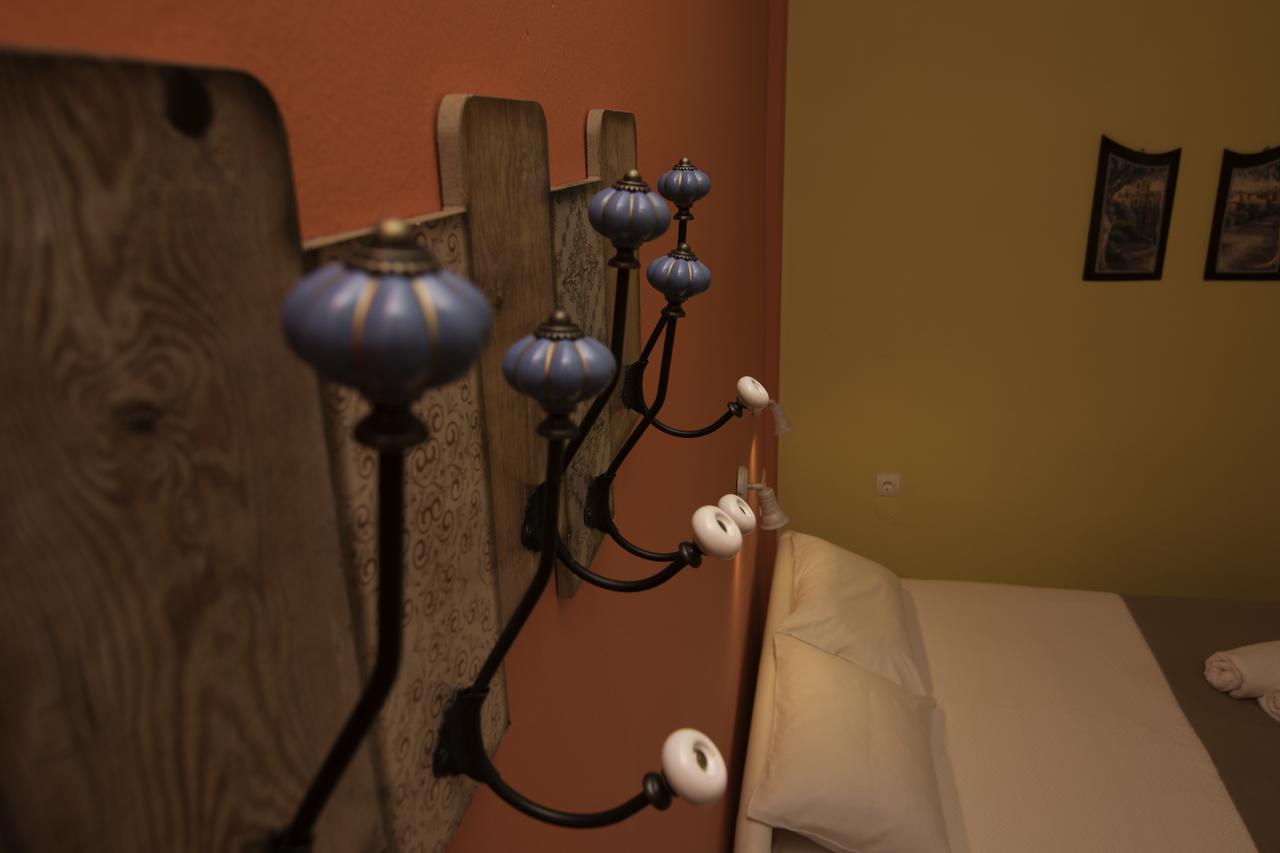 Niki Rooms Palaiochora Exterior photo